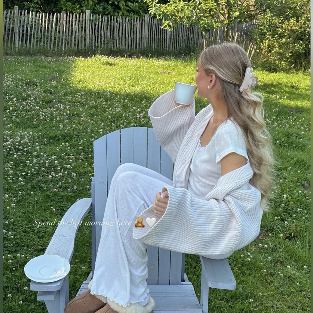Oak Studio: Neutral Timeless Style - Picture 5 of 17